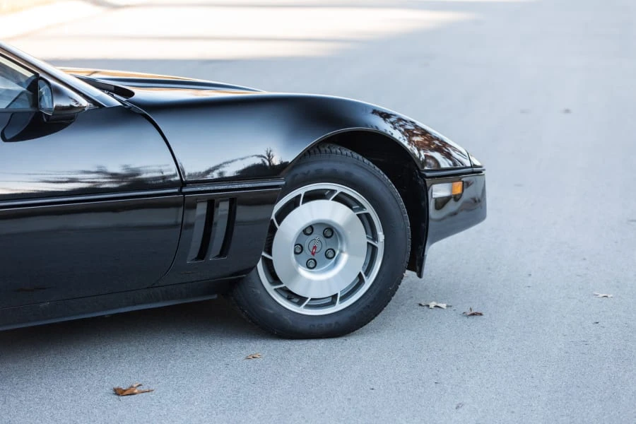 1987 Chevrolet Corvette C4 - Image 11 of 12