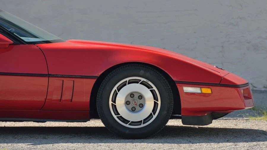 1987 Chevrolet Corvette C4 - Image 19 of 29