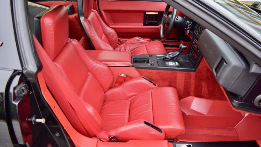 1987 Chevrolet Corvette C4 - Image 6 of 14