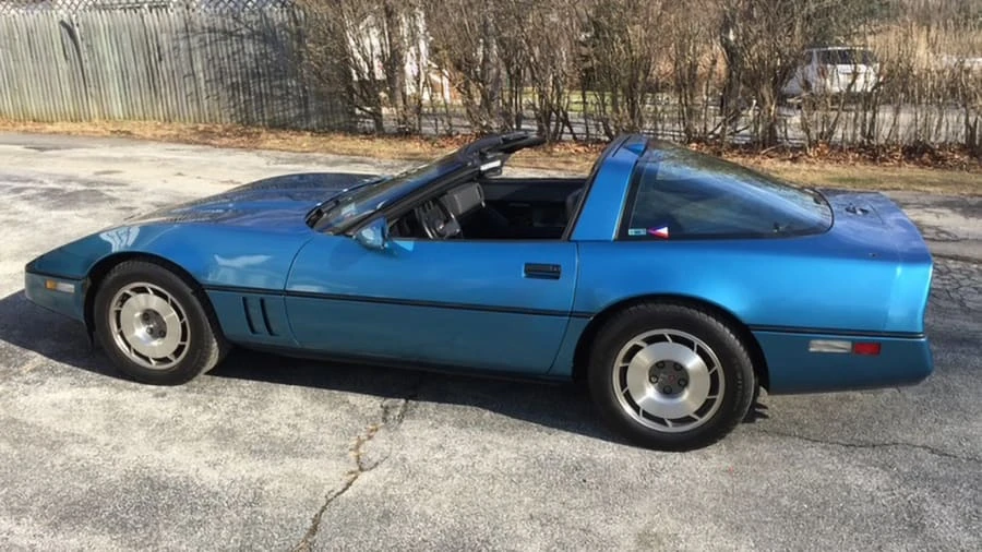 1987 Chevrolet Corvette C4 - Image 2 of 9