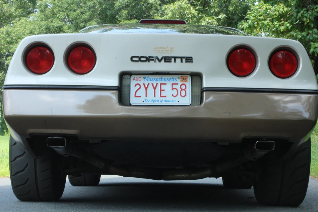 1987 Chevrolet Corvette C4 - Image 9 of 31