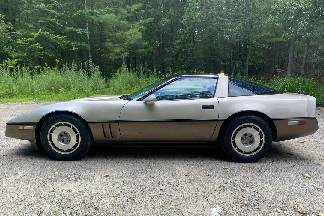 1987 Chevrolet Corvette C4 - Image 3 of 31