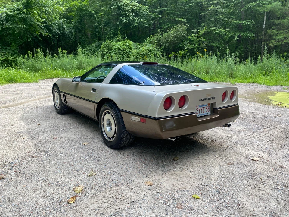 1987 Chevrolet Corvette C4 - Image 8 of 31