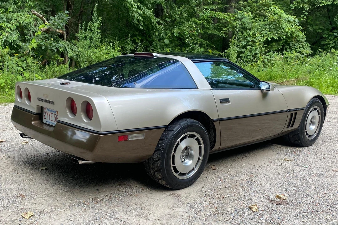 1987 Chevrolet Corvette C4 - Image 4 of 31