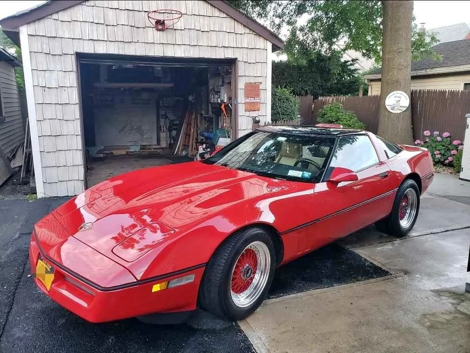 1987 Chevrolet Corvette C4 - Image 1 of 6