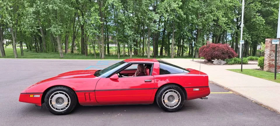 1987 Chevrolet Corvette C4 - Image 5 of 12