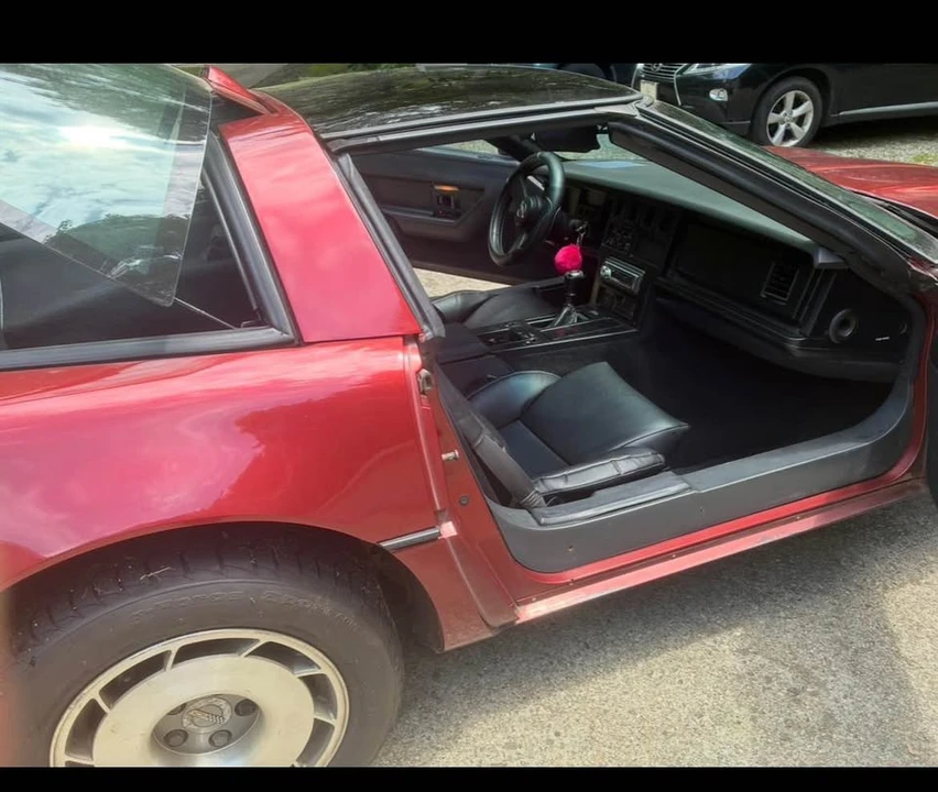 1987 Chevrolet Corvette C4 - Image 12 of 20