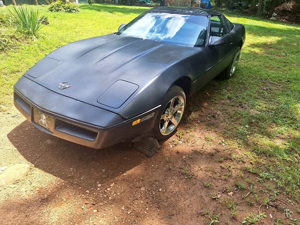1987 Chevrolet Corvette C4 - Image 1 of 2