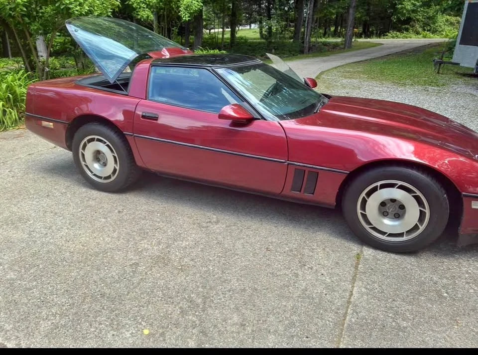 1987 Chevrolet Corvette C4 - Image 1 of 20