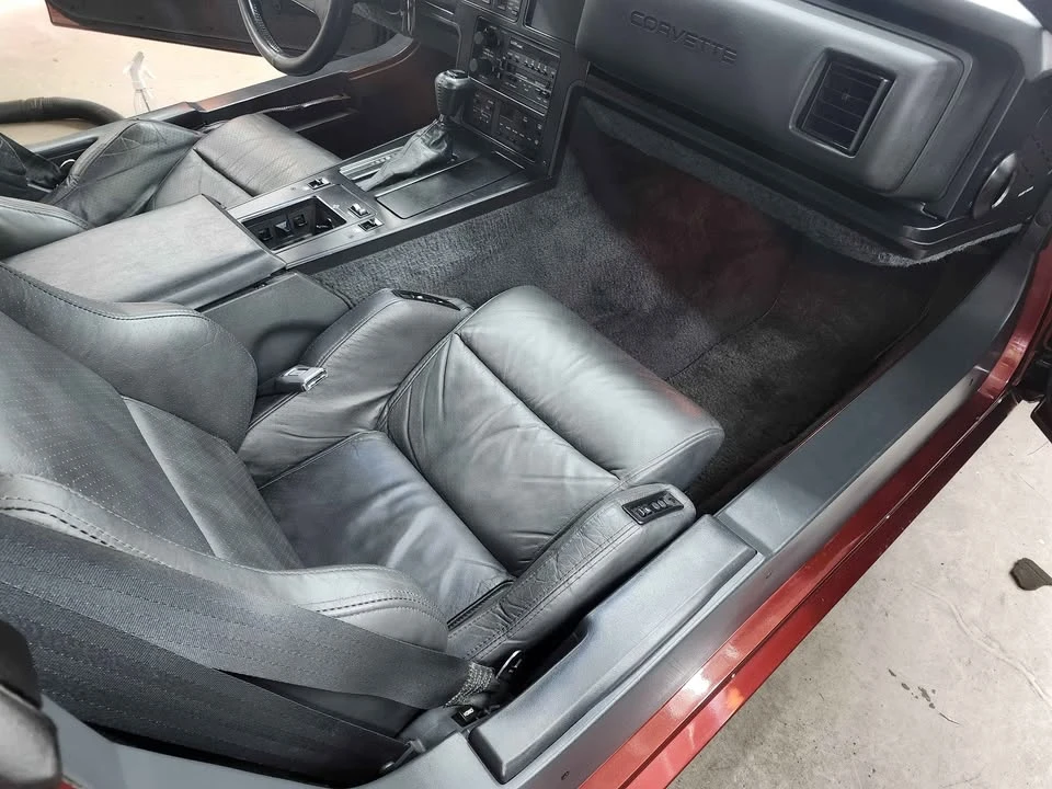 1987 Chevrolet Corvette C4 - Image 15 of 15