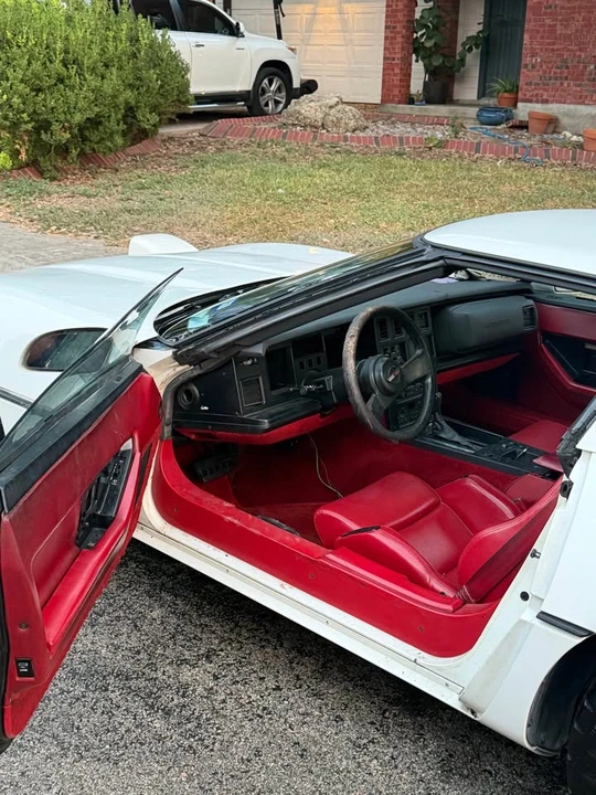 1987 Chevrolet Corvette C4 - Image 6 of 8