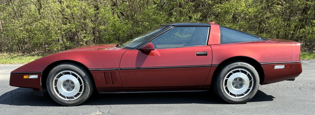 1987 Chevrolet Corvette C4 - Image 6 of 31