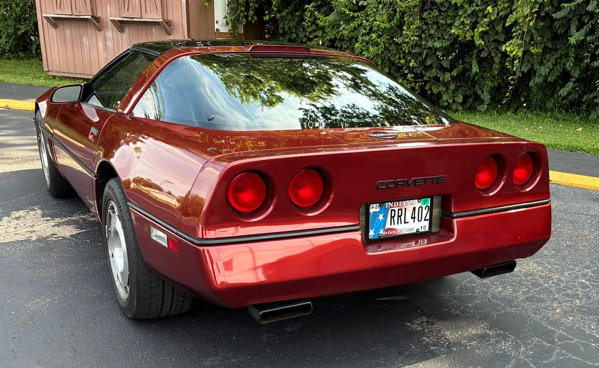1987 Chevrolet Corvette C4 - Image 12 of 31