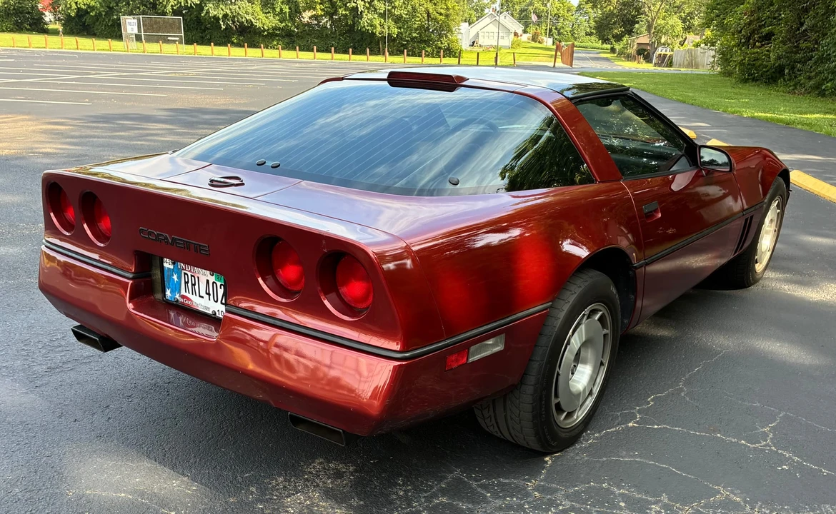 1987 Chevrolet Corvette C4 - Image 15 of 31