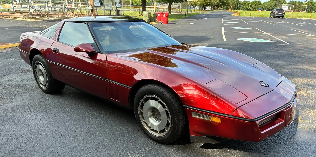 1987 Chevrolet Corvette C4 - Image 19 of 31