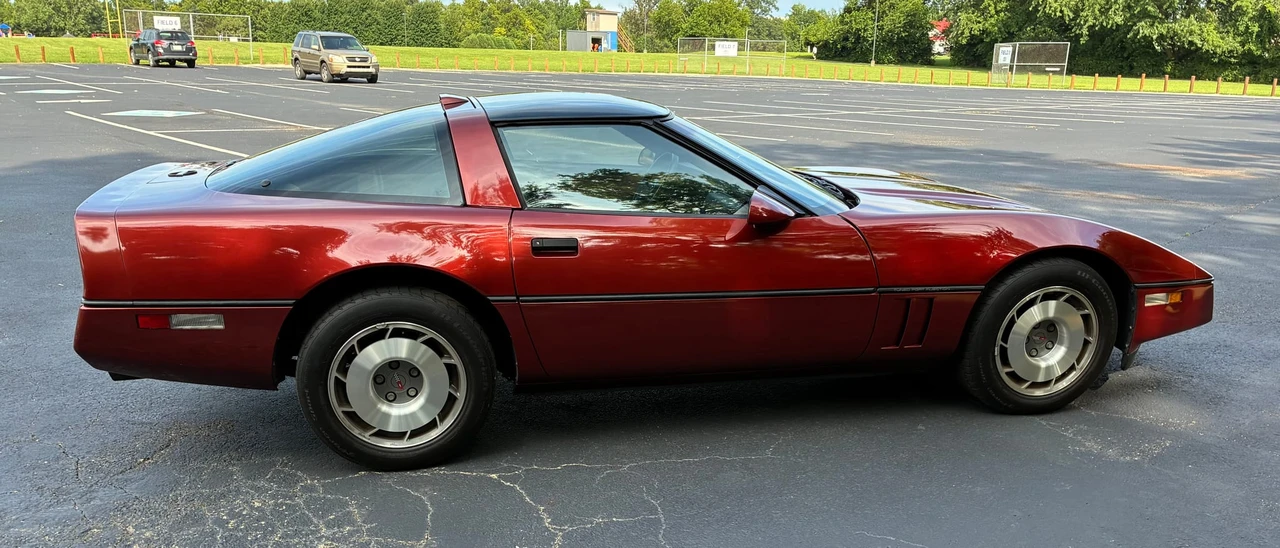 1987 Chevrolet Corvette C4 - Image 18 of 31