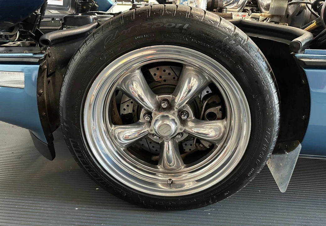 1987 Chevrolet Corvette C4 - Image 16 of 31