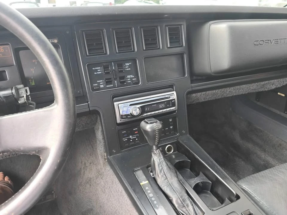 1987 Chevrolet Corvette C4 - Image 17 of 20