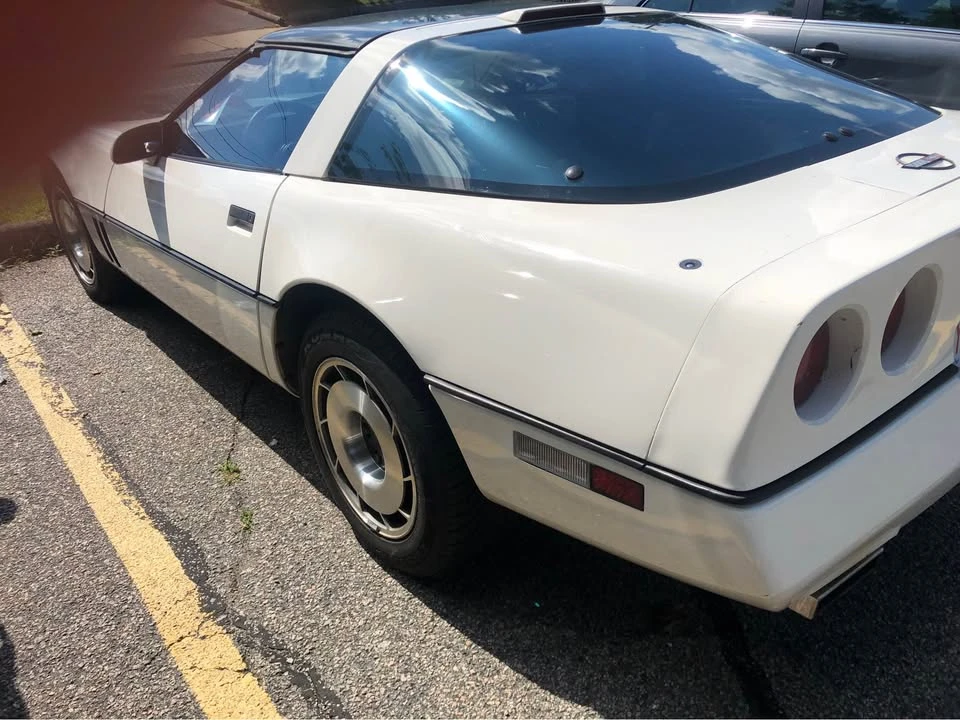 1987 Chevrolet Corvette C4 - Image 4 of 4
