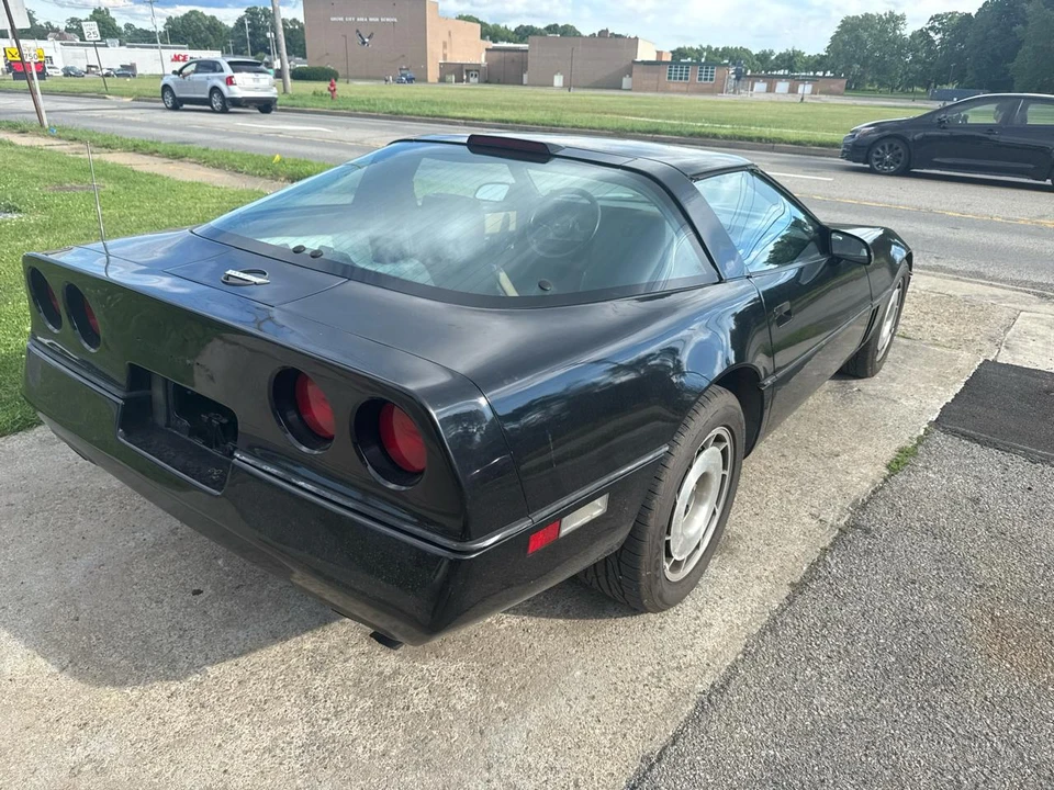 1987 Chevrolet Corvette C4 - Image 5 of 31