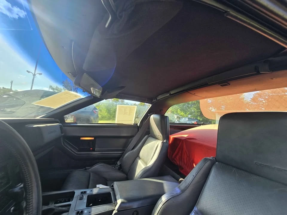 1987 Chevrolet Corvette C4 - Image 16 of 19