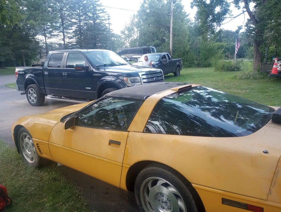 1987 Chevrolet Corvette C4 - Image 8 of 16