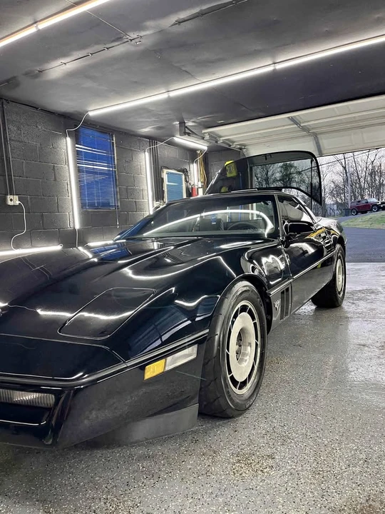 1987 Chevrolet Corvette C4 - Image 1 of 10
