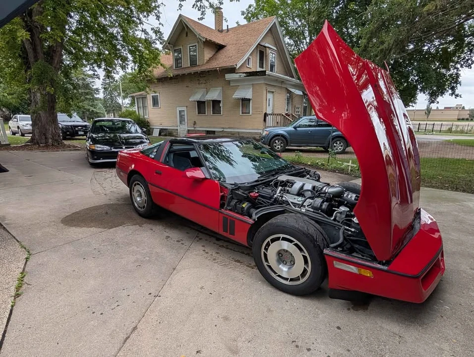 1987 Chevrolet Corvette C4 - Image 5 of 9