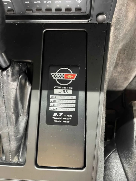 1987 Chevrolet Corvette C4 - Image 8 of 10