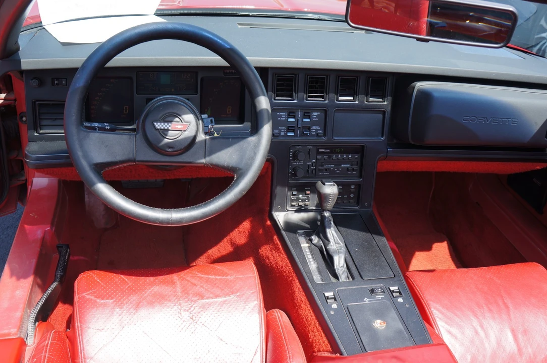 1987 Chevrolet Corvette C4 - Image 10 of 24