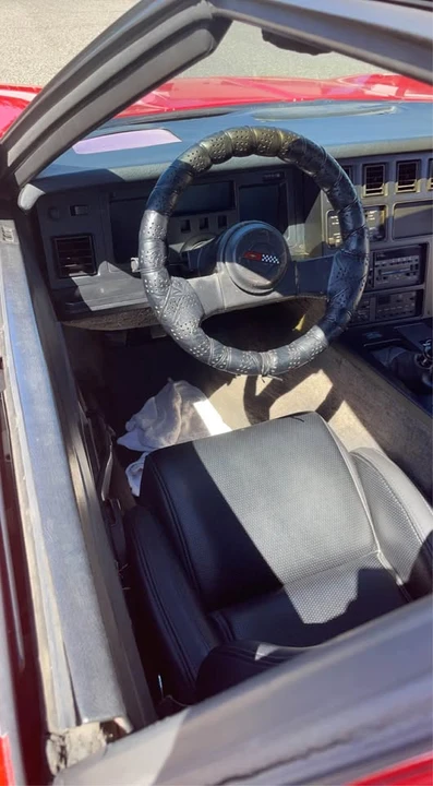 1987 Chevrolet Corvette C4 - Image 13 of 16