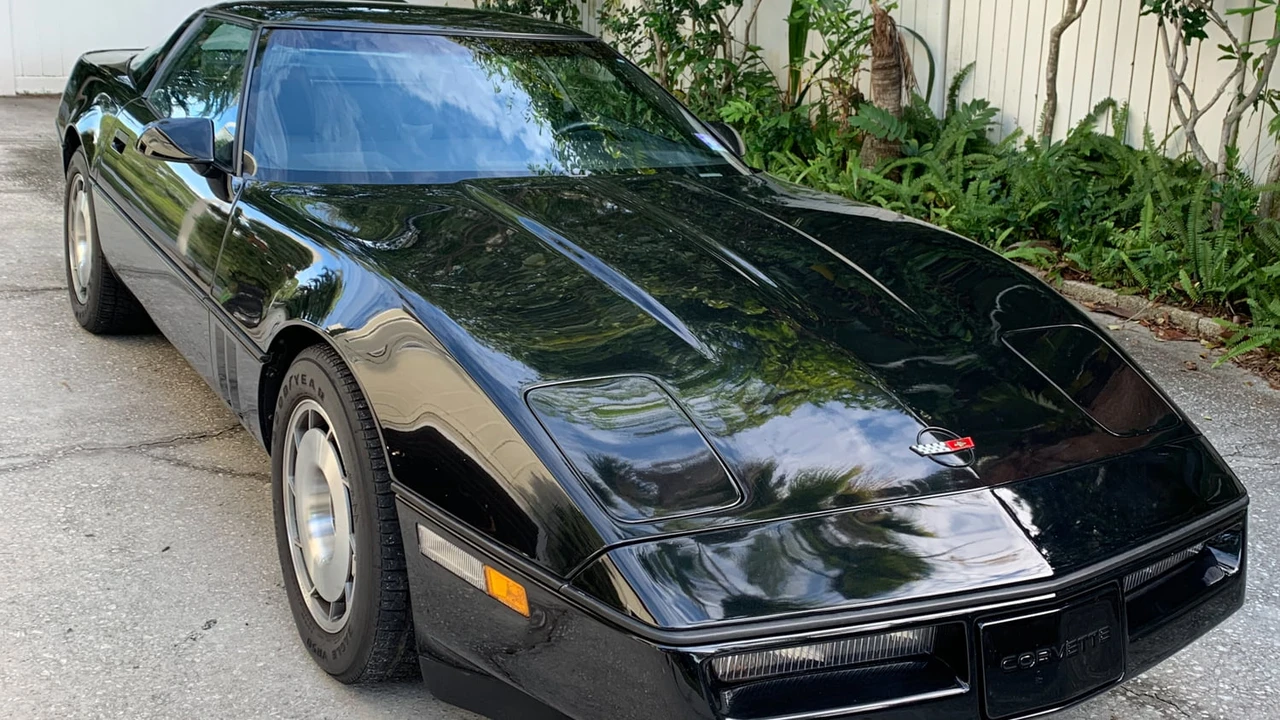 1987 Chevrolet Corvette C4 - Image 8 of 8