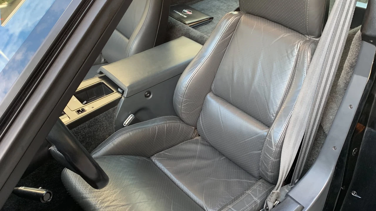 1987 Chevrolet Corvette C4 - Image 4 of 8