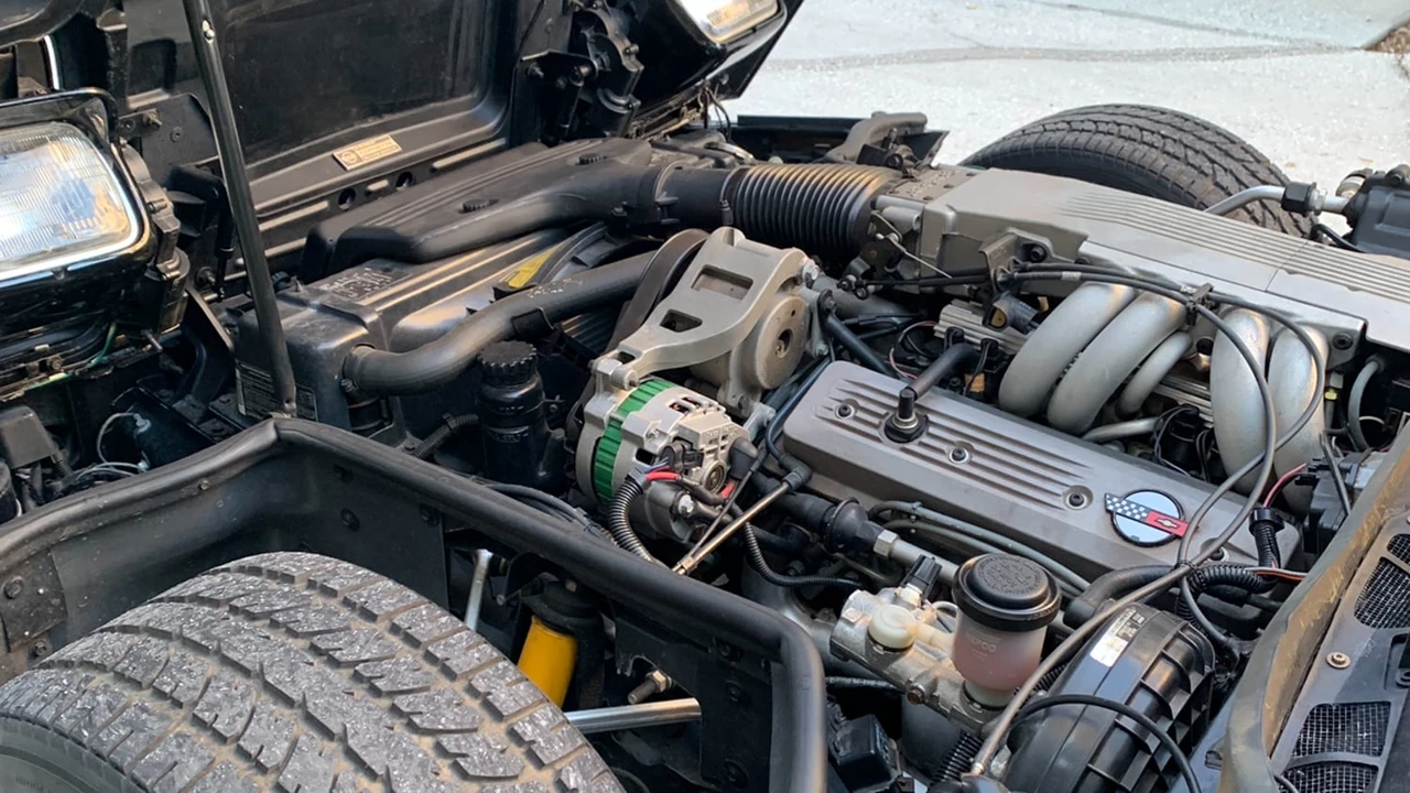 1987 Chevrolet Corvette C4 - Image 6 of 8
