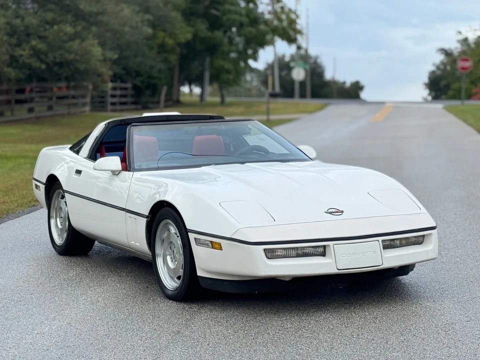 1987 Chevrolet Corvette C4 - Image 2 of 21