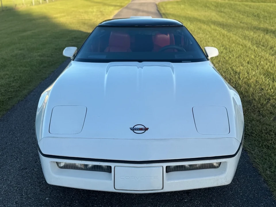 1987 Chevrolet Corvette C4 - Image 11 of 21