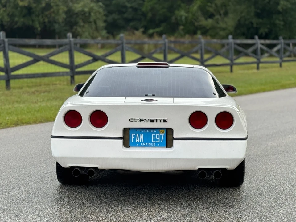 1987 Chevrolet Corvette C4 - Image 6 of 21