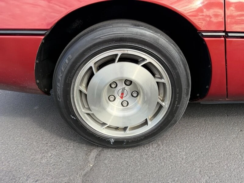 1987 Chevrolet Corvette C4 - Image 15 of 21