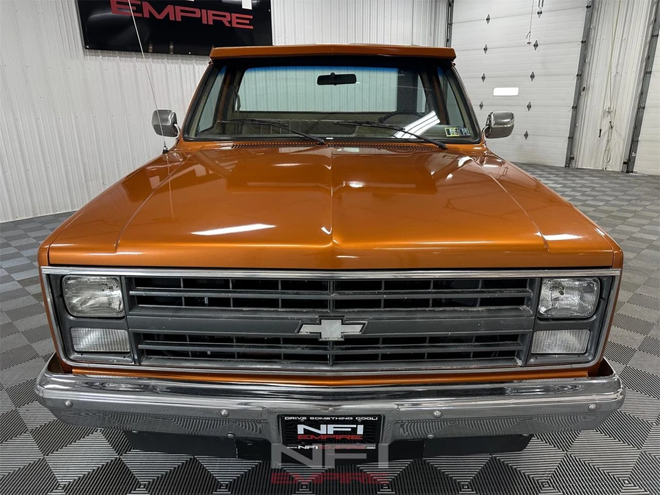 1987 Chevrolet C/K 3rd Gen - Image 4 of 31