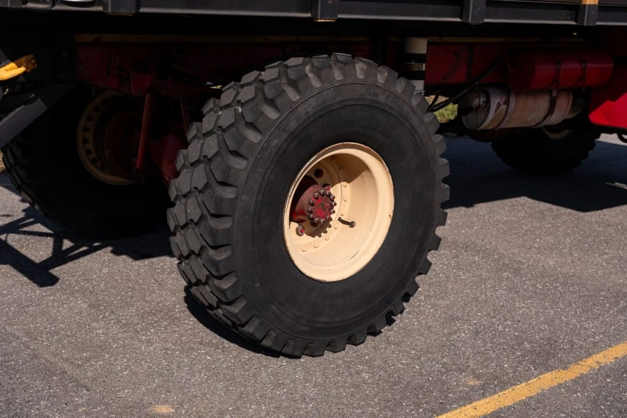 1987 Chevrolet Kodiak - Image 8 of 27