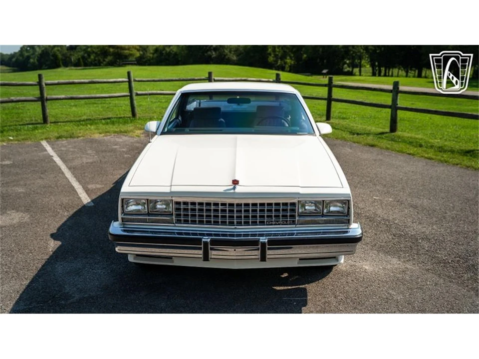 1987 Chevrolet El Camino 5th Gen - Image 2 of 31