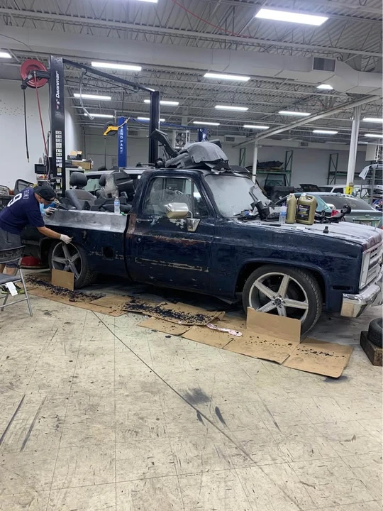 1987 Chevrolet G-Series Van - Image 10 of 12