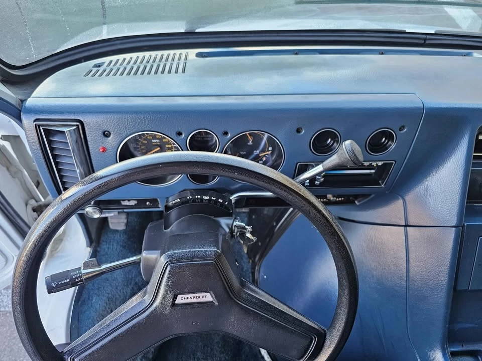 1987 Chevrolet G-Series Van - Image 10 of 20
