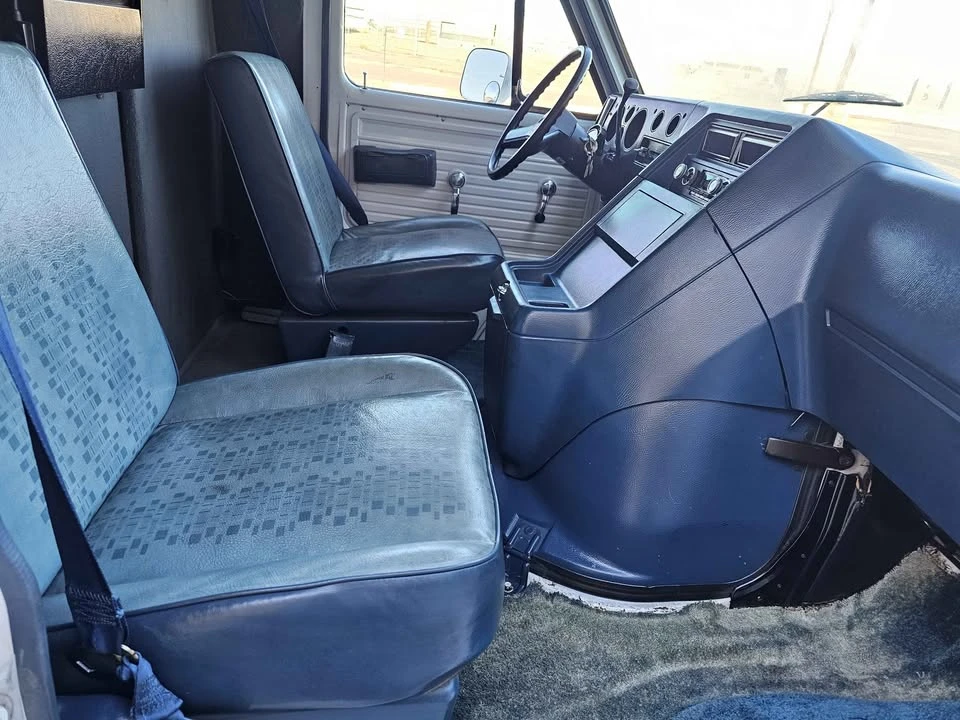 1987 Chevrolet G-Series Van - Image 13 of 20