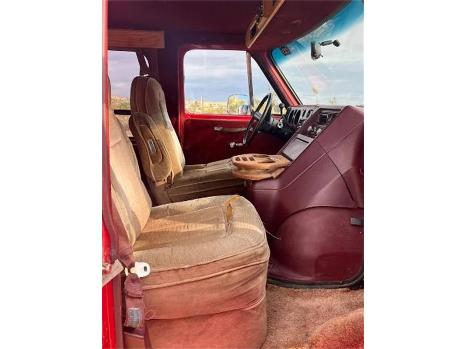 1987 Chevrolet G-Series Van - Image 8 of 12