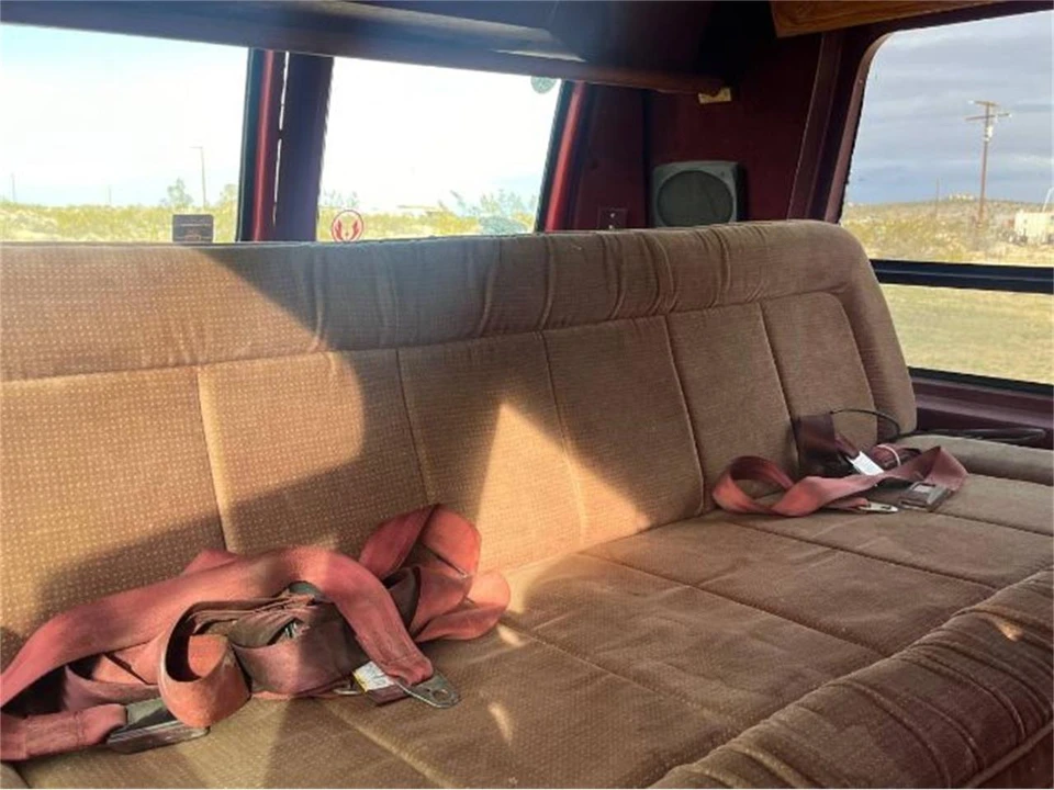 1987 Chevrolet G-Series Van - Image 6 of 12