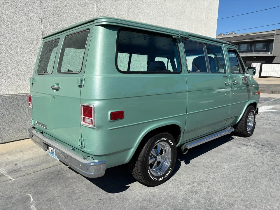 1987 Chevrolet G-Series Van - Image 4 of 21