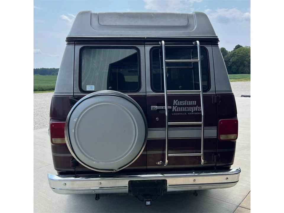 1987 Chevrolet G-Series Van - Image 6 of 31