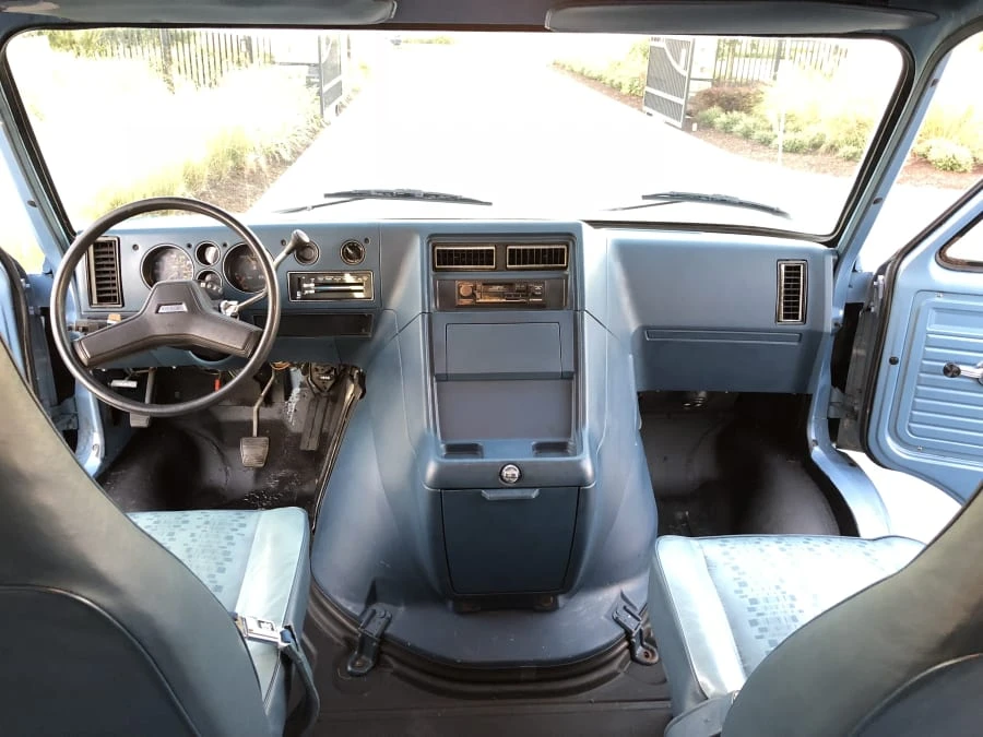 1987 Chevrolet G-Series Van - Image 5 of 11
