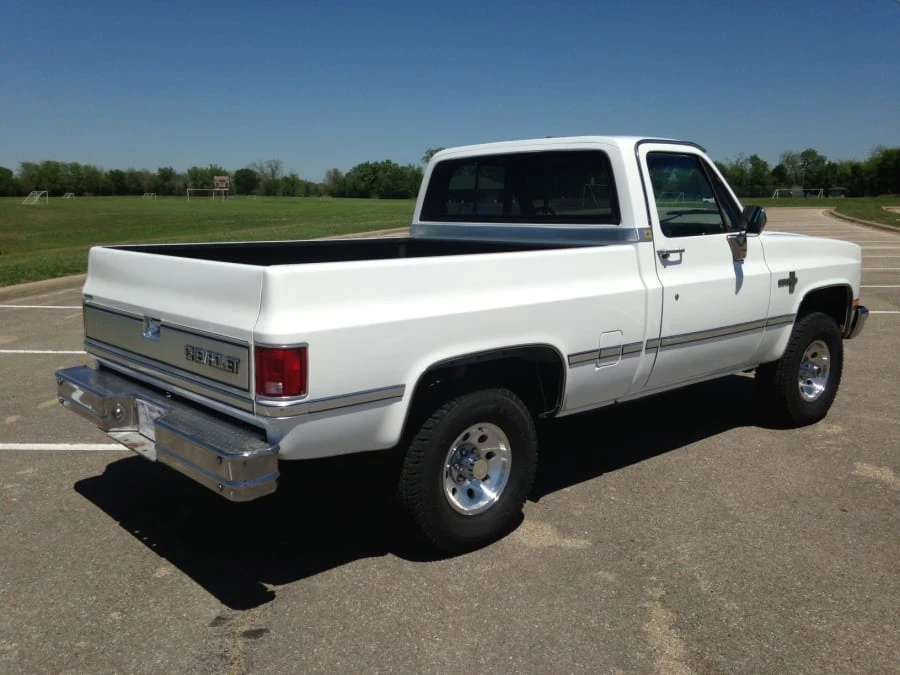 1987 Chevrolet C/K 3rd Gen - Image 4 of 11